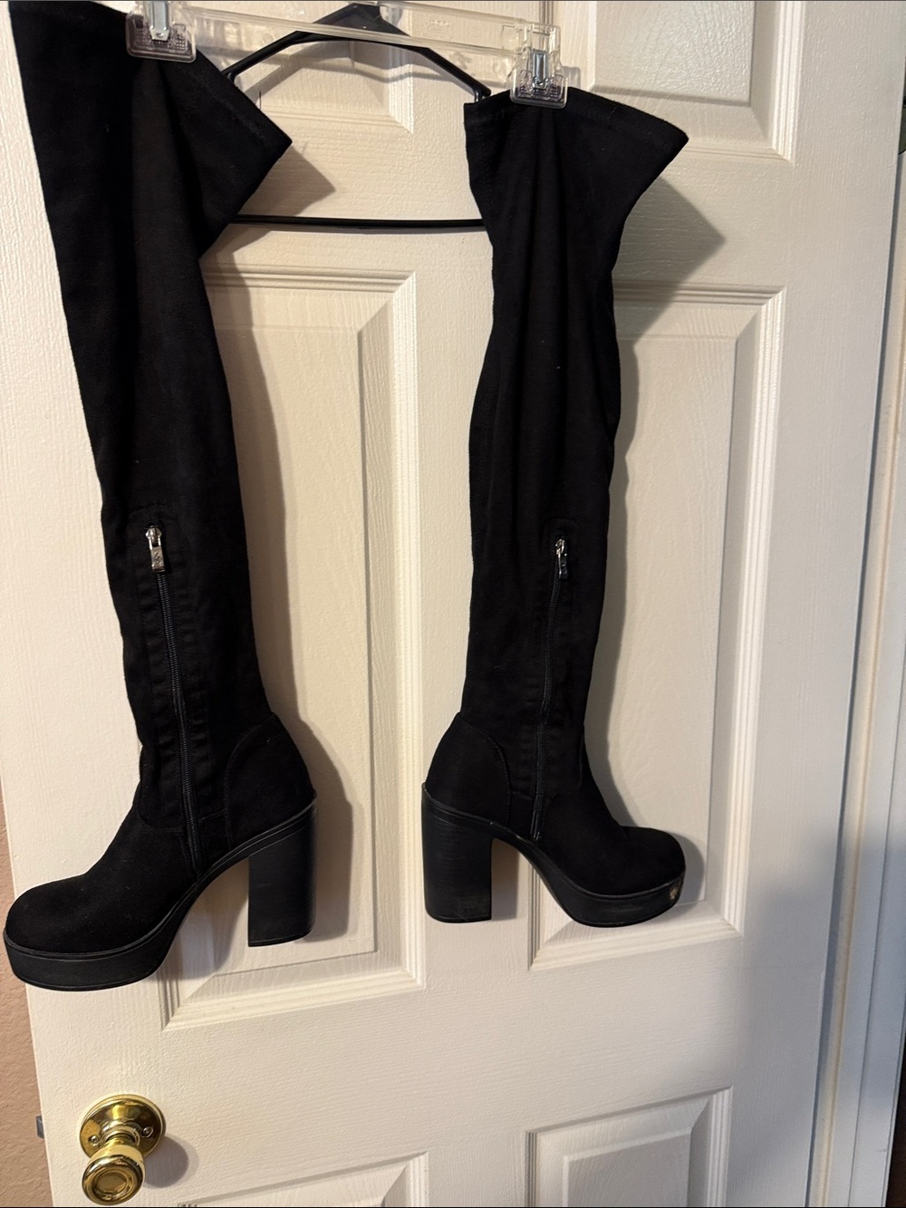 Black Over-The-Knee Platform Heel Boots - Women's Fashion Boot